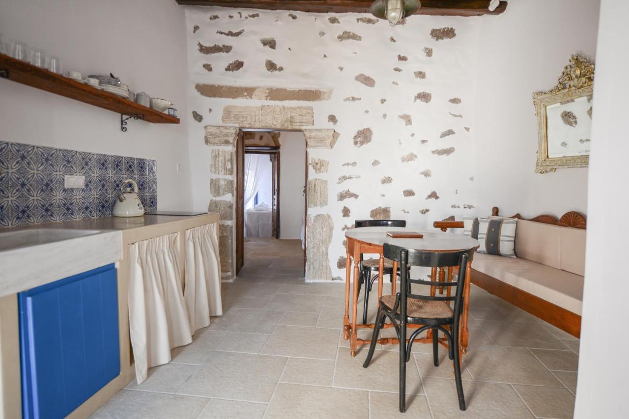 Castrum Traditional Sunset Suites Plaka  Exteriér fotografie